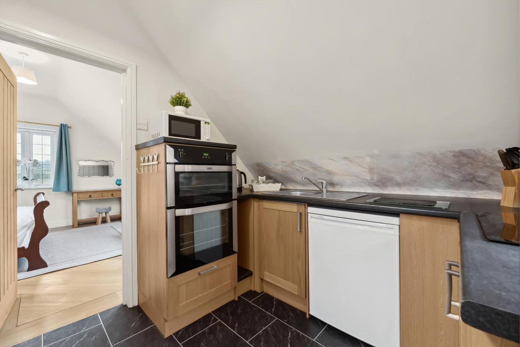 Beautiful Country Apartment, Rated Exceptional Coventry Exterior photo